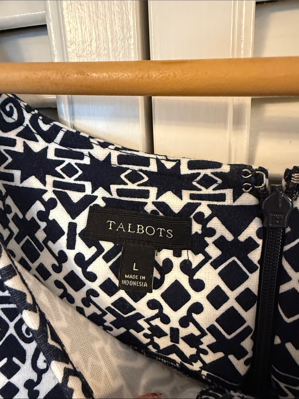 Talbots Navy & White Geometric Sleeveless Midi Dress – Size 10 – Belted Waist - Picture 2 of 5